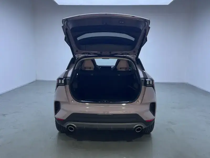 2023 Lynk & Co 06 с пробегом 26 300 км