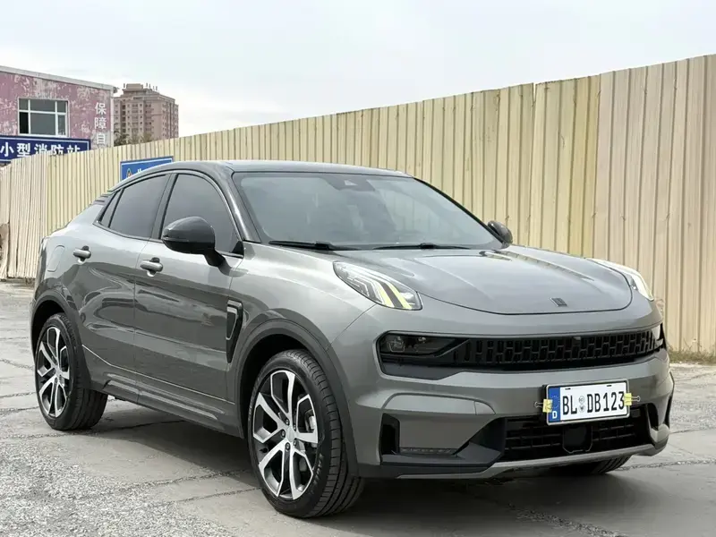 2020 Lynk & Co 05 с пробегом 50 000 км