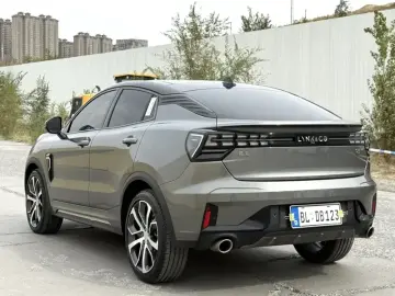 2020 Lynk & Co 05 с пробегом 50 000 км
