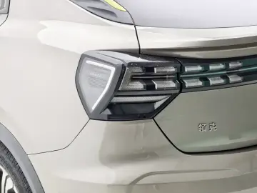 2020 Lynk & Co 05 с пробегом 58 500 км