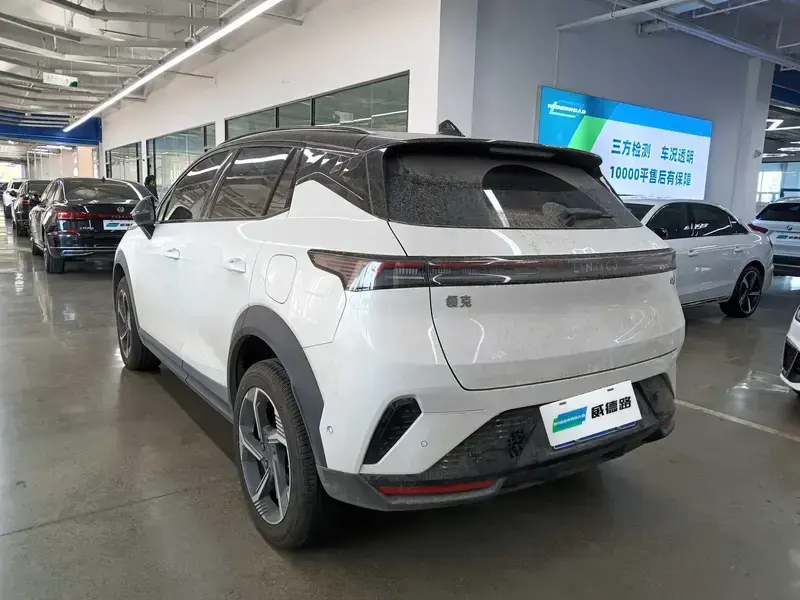 2026 Lynk & Co 06 с пробегом 9 500 км