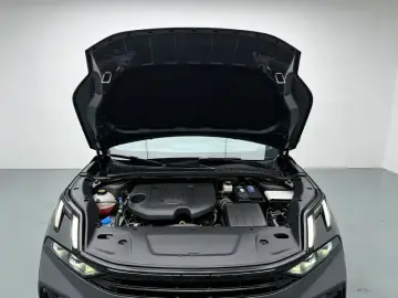 2025 Lynk & Co 06 с пробегом 19 200 км