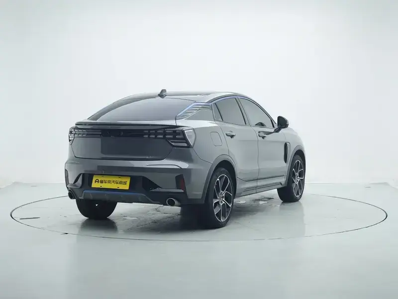 2020 Lynk & Co 05 с пробегом 137 400 км
