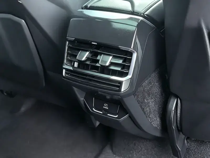 2020 Lynk & Co 05 с пробегом 137 400 км