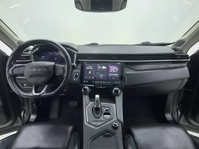 2020 Lynk & Co 05 с пробегом 137 400 км