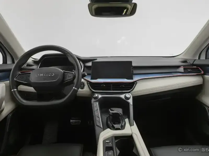 2020 Lynk & Co 06 с пробегом 39 600 км