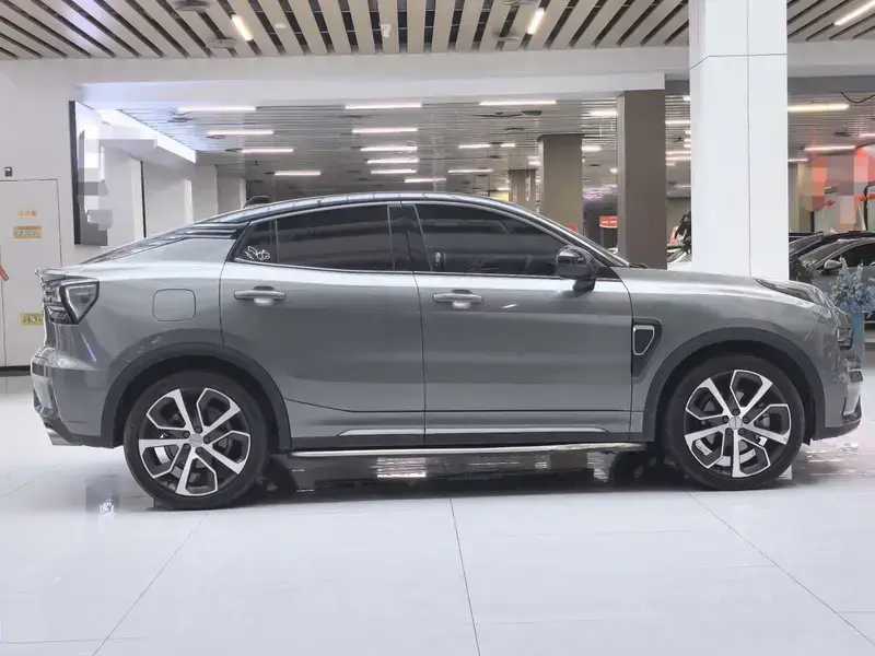 2020 Lynk & Co 05 с пробегом 126 000 км