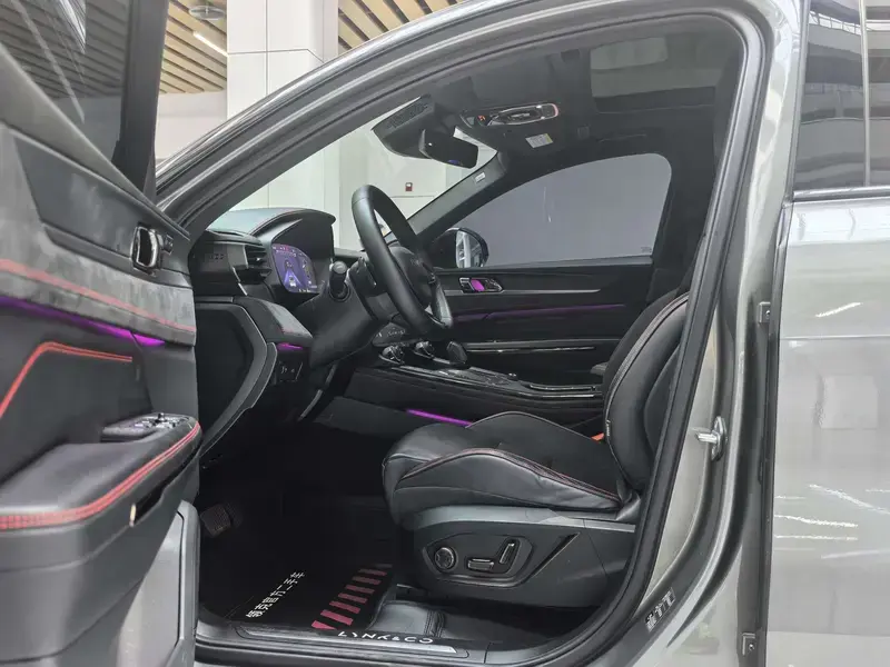 2020 Lynk & Co 05 с пробегом 126 000 км