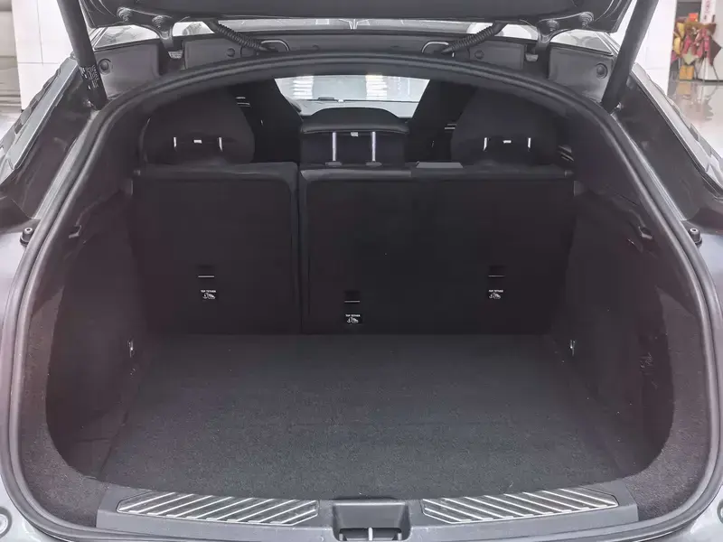 2020 Lynk & Co 05 с пробегом 126 000 км