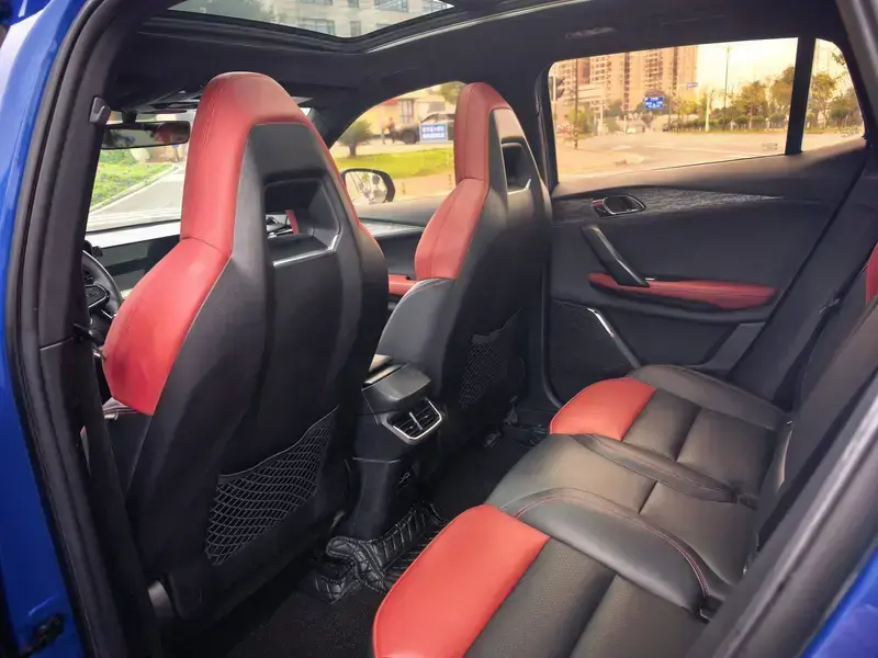 2020 Lynk & Co 06 с пробегом 80 000 км