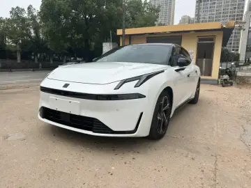 Lynk & Co 07