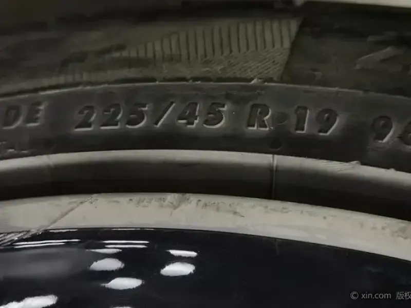 2021 Lynk & Co 06 с пробегом 37 800 км