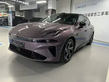 Lynk & Co 07