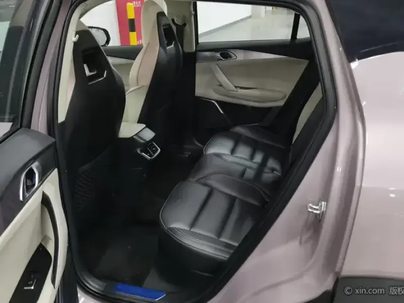 2021 Lynk & Co 06 с пробегом 37 800 км