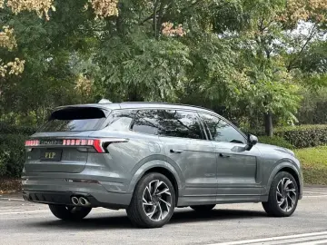 2021 Lynk & Co 09 с пробегом 33 000 км