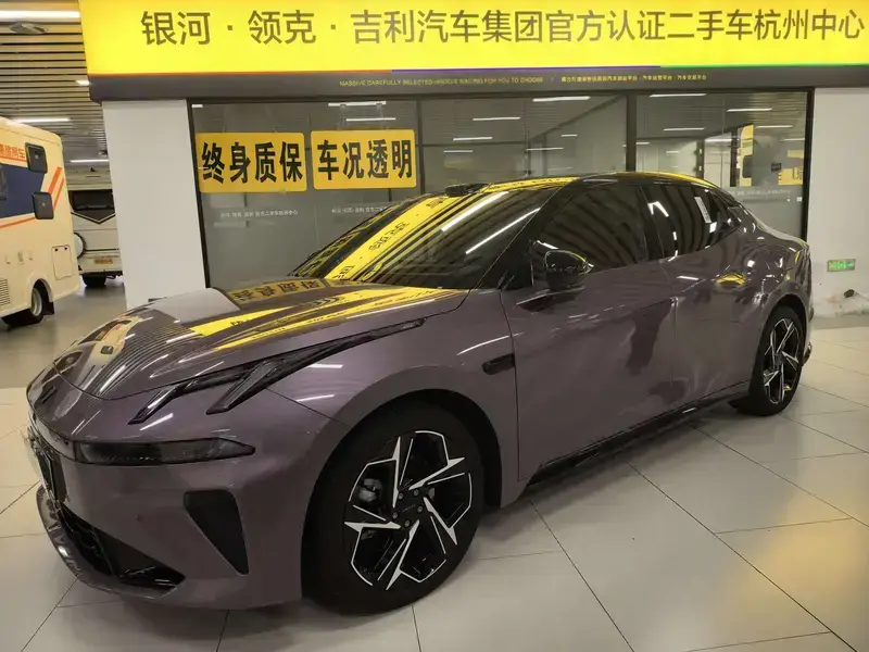 2026 Lynk & Co 07 с пробегом 11 200 км