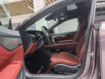 2026 Lynk & Co 07 с пробегом 11 200 км