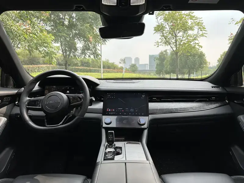 2021 Lynk & Co 09 с пробегом 33 000 км