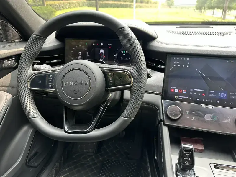2021 Lynk & Co 09 с пробегом 33 000 км