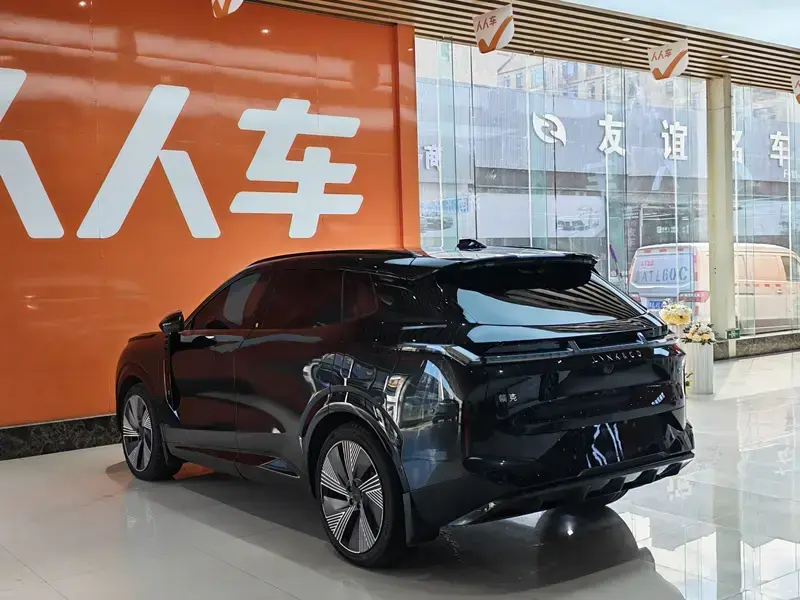 2023 Lynk & Co 08 с пробегом 67 000 км