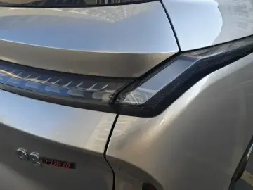 2023 Lynk & Co 08 с пробегом 67 000 км
