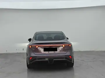 2026 Lynk & Co 07 с пробегом 5 000 км