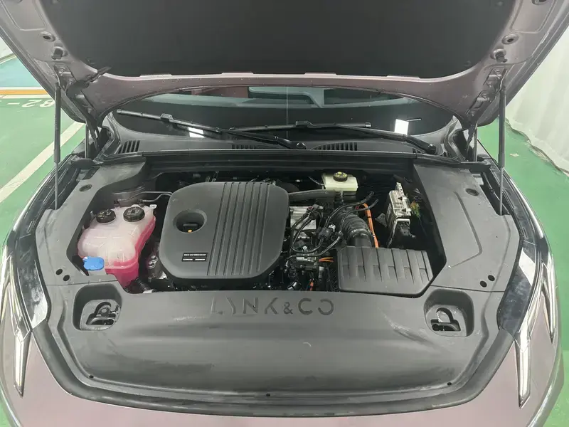 2026 Lynk & Co 07 с пробегом 9 000 км