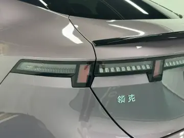 2026 Lynk & Co 07 с пробегом 9 000 км