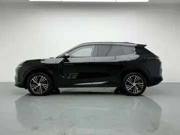 2025 Lynk & Co 08 с пробегом 19 200 км