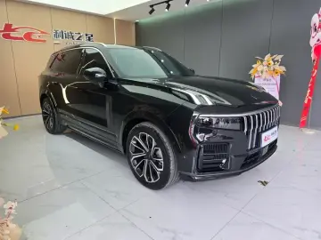 2024 Lynk & Co 09 с пробегом 28 000 км
