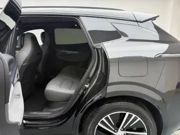 2025 Lynk & Co 08 с пробегом 19 200 км