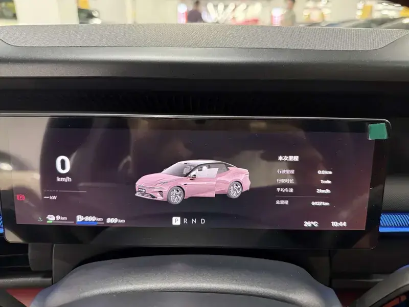 2026 Lynk & Co 07 с пробегом 6 400 км
