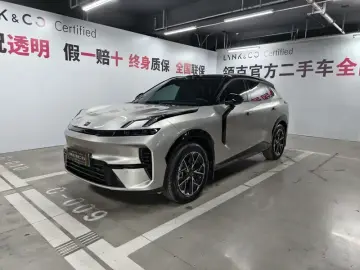 Lynk & Co 08
