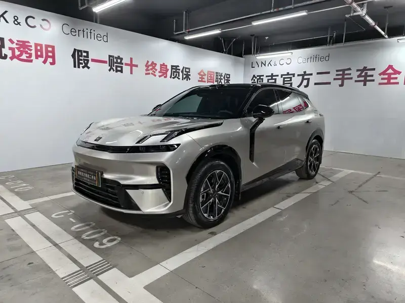 2026 Lynk & Co 08 с пробегом 8 300 км