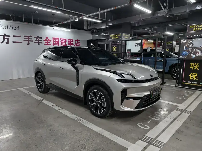 2026 Lynk & Co 08 с пробегом 8 300 км