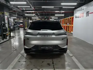 2026 Lynk & Co 08 с пробегом 8 300 км