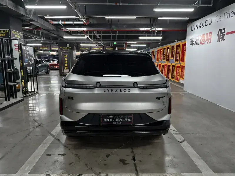 2026 Lynk & Co 08 с пробегом 8 300 км