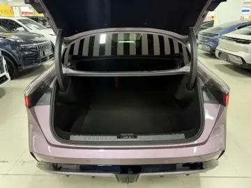 2026 Lynk & Co 07 с пробегом 6 400 км