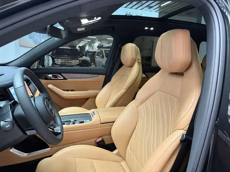 2024 Lynk & Co 09 с пробегом 24 000 км