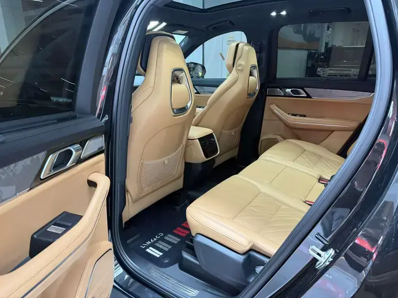 2024 Lynk & Co 09 с пробегом 24 000 км