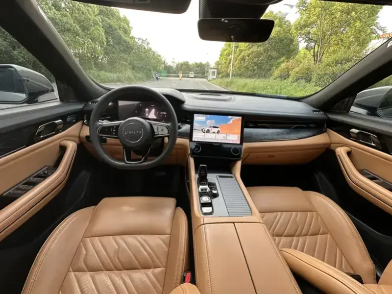 2021 Lynk & Co 09 с пробегом 64 000 км