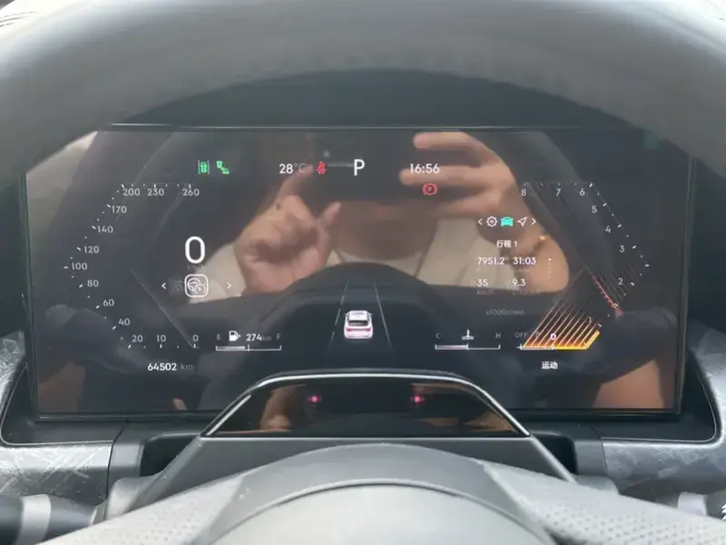 2021 Lynk & Co 09 с пробегом 64 000 км
