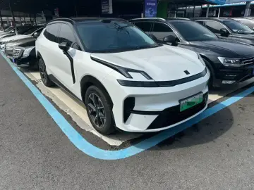 2026 Lynk & Co 08 с пробегом 8 000 км