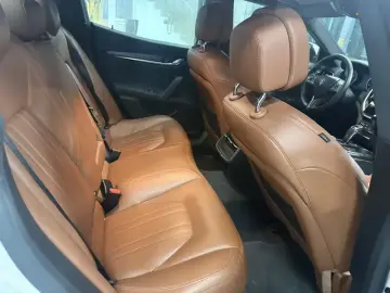 2022 Maserati Ghibli с пробегом 90 000 км