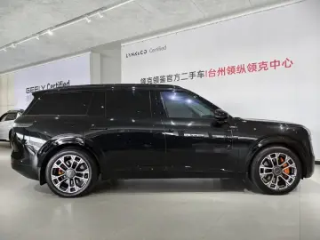 2025 Lynk & Co 900 с пробегом 11 300 км