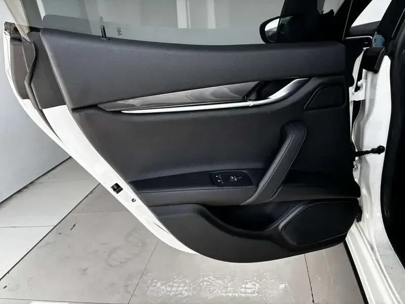 2021 Maserati Ghibli с пробегом 49 900 км