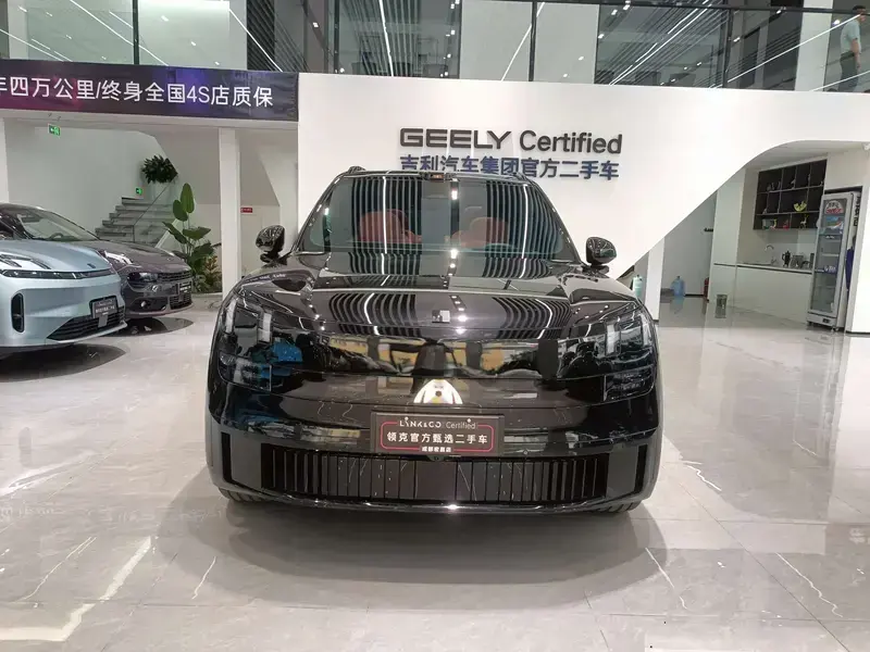 2025 Lynk & Co 900 с пробегом 25 000 км