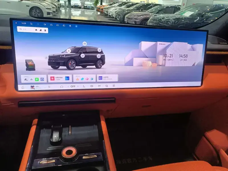 2025 Lynk & Co 900 с пробегом 25 000 км
