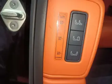 2025 Lynk & Co 900 с пробегом 25 000 км