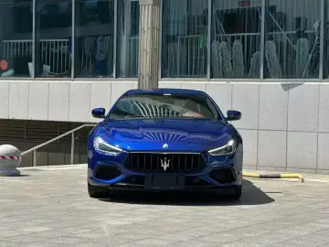 2022 Maserati Ghibli с пробегом 50 000 км